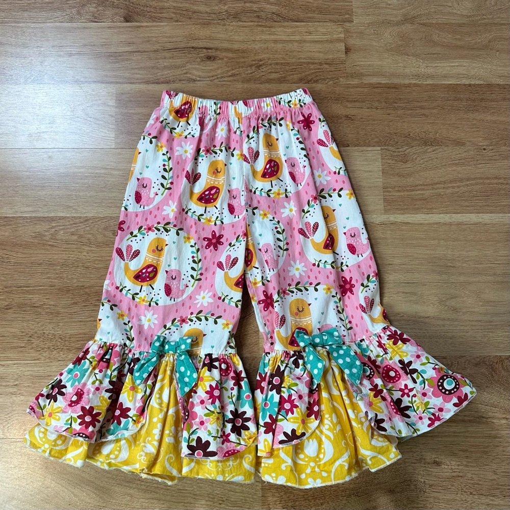 Jelly the Pug Girls Sweet Peep Collection Boutique Capri Bow Set Top & Bottom 5 - Picture 7 of 14